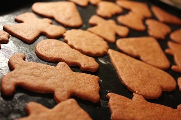 Baked gingerbread biscuits
